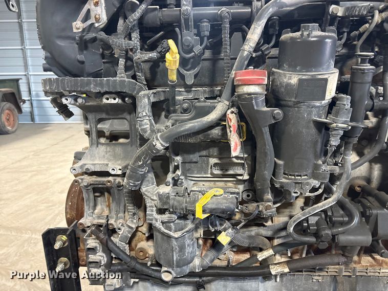 image for item EI5722 Paccar MX-13 engine