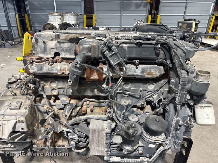 image for item EI5722 Paccar MX-13 engine