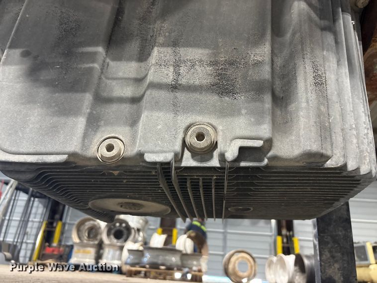 image for item EI5722 Paccar MX-13 engine