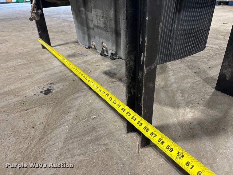 image for item EI5722 Paccar MX-13 engine