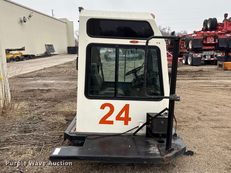 image for item EI5725 2014 Tico Pro-Spotter yard truck cab