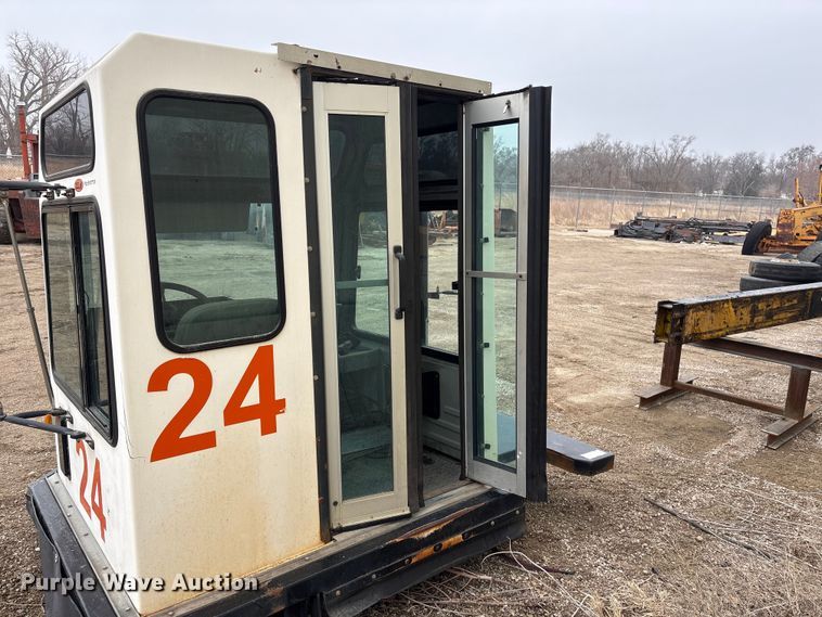 image for item EI5725 2014 Tico Pro-Spotter yard truck cab