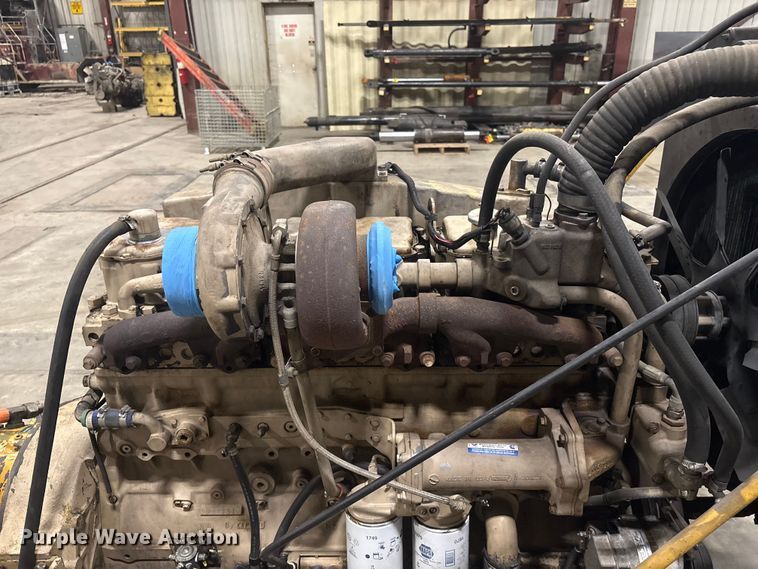 image for item EI5743 1983 Cummins IND335BC3 engine