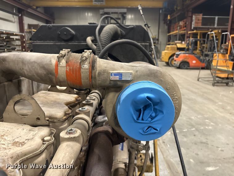 image for item EI5743 1983 Cummins IND335BC3 engine