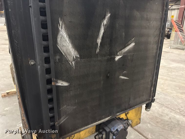 image for item EI5743 1983 Cummins IND335BC3 engine