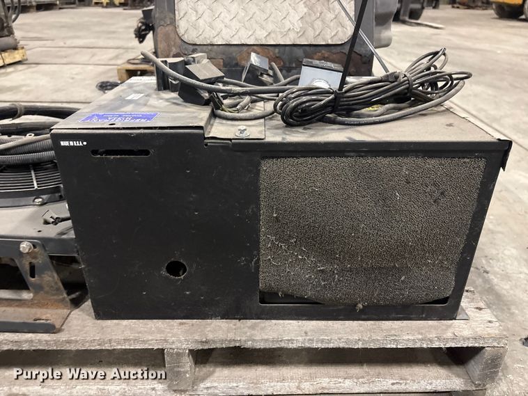 image for item EI5744 Carrier ComfortPro PC6022 power unit