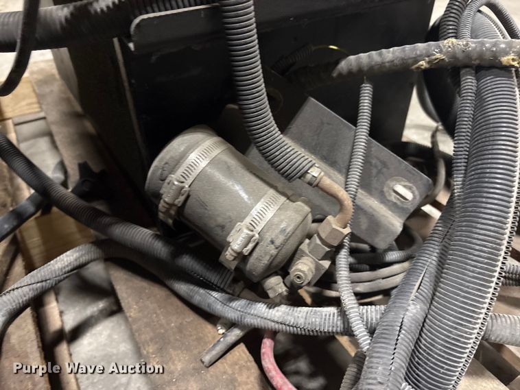 image for item EI5747 Carrier ComfortPro PC6022 APU