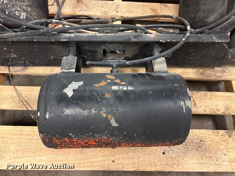 image for item EI5760 Link MFG. 8A000490 lift axle