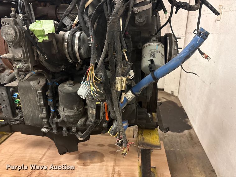 image for item EI5762 Paccar MX-13 engine