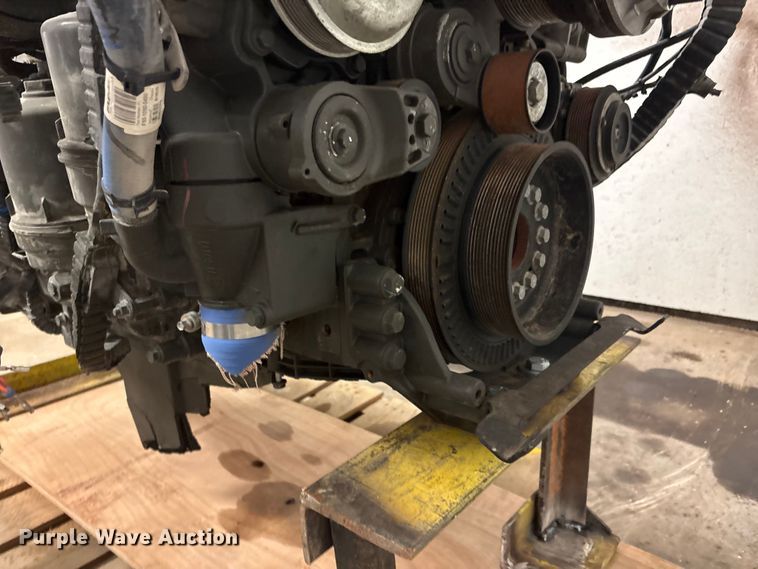 image for item EI5762 Paccar MX-13 engine