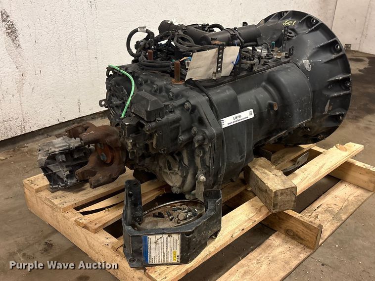 image for item EI5766 Eaton Fuller Roadranger transmission