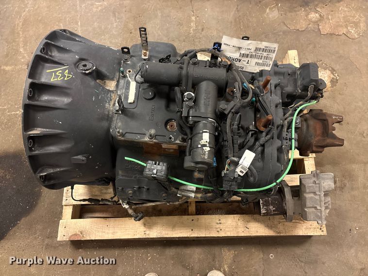 image for item EI5766 Eaton Fuller Roadranger transmission