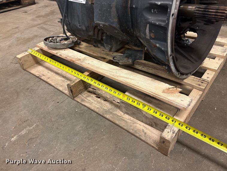 image for item EI5766 Eaton Fuller Roadranger transmission