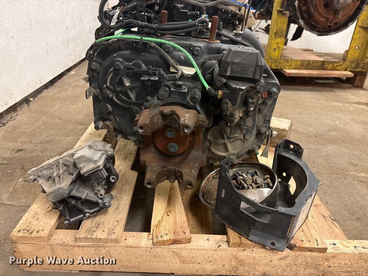 image for item EI5766 Eaton Fuller Roadranger transmission