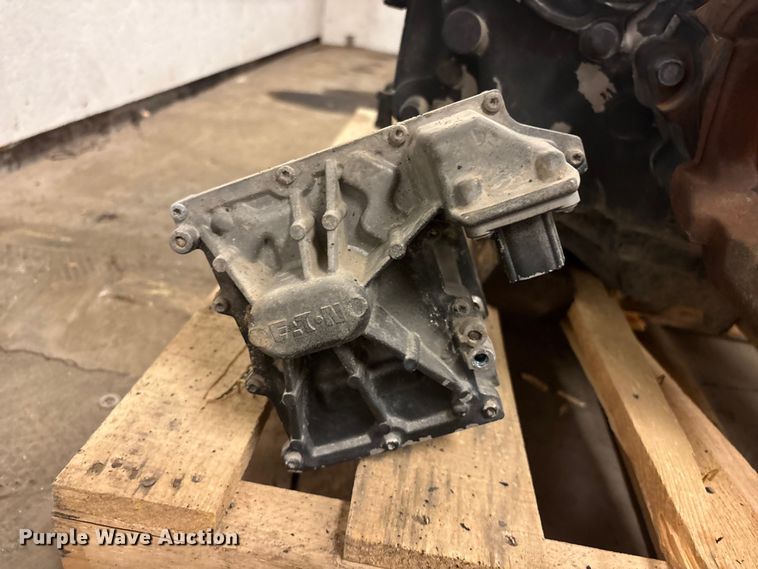 image for item EI5766 Eaton Fuller Roadranger transmission