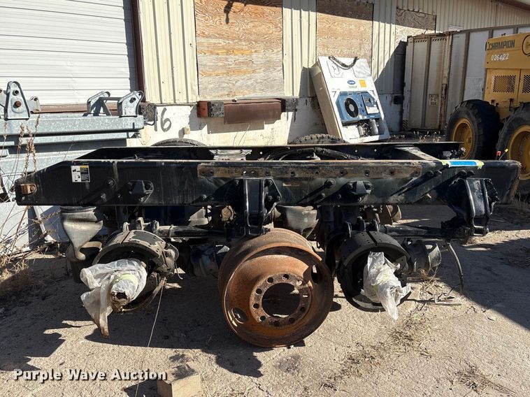 image for item EI5768 Meritor MT40-14X rear axle assembly