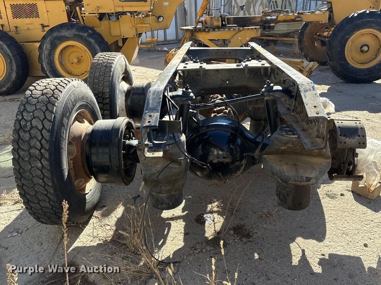 image for item EI5768 Meritor MT40-14X rear axle assembly