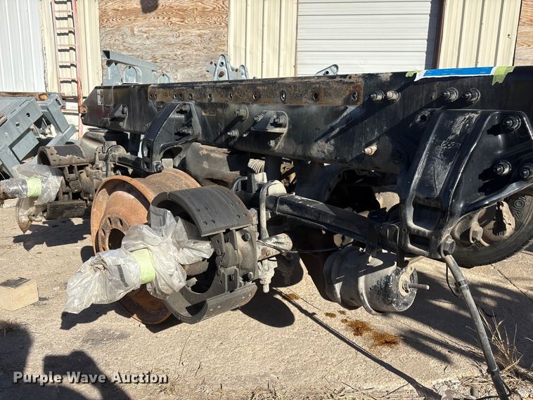 image for item EI5768 Meritor MT40-14X rear axle assembly