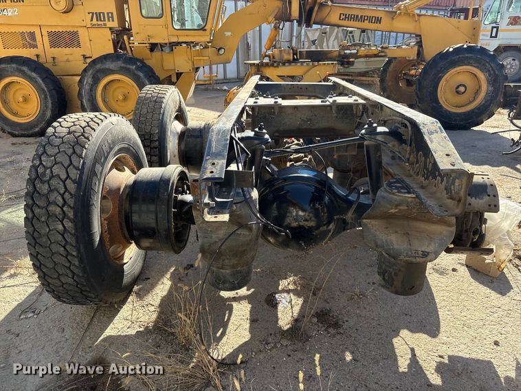 image for item EI5768 Meritor MT40-14X rear axle assembly