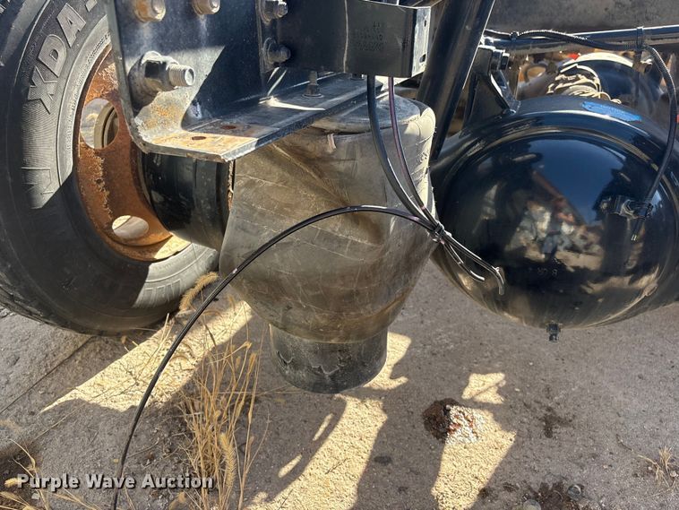 image for item EI5768 Meritor MT40-14X rear axle assembly