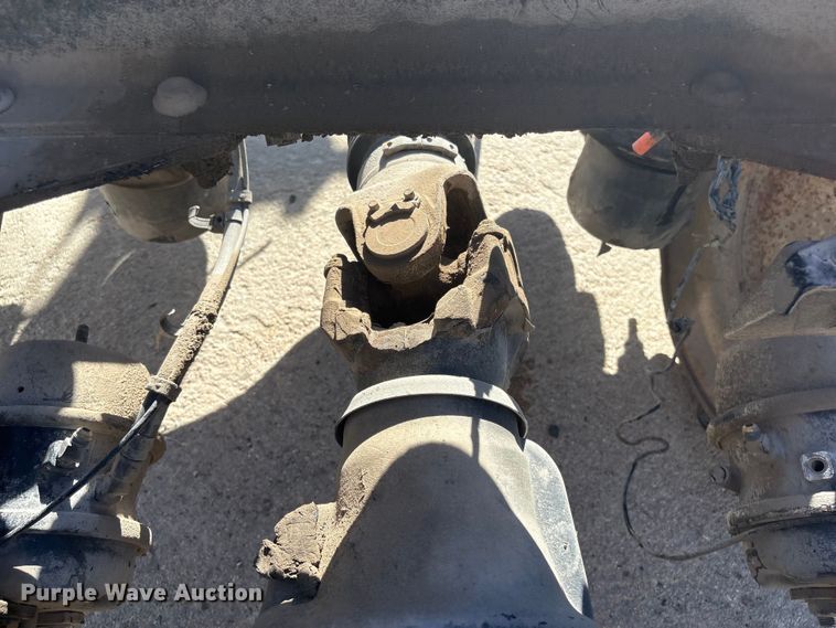 image for item EI5768 Meritor MT40-14X rear axle assembly