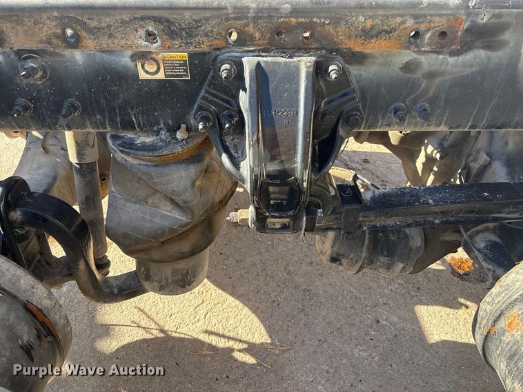 image for item EI5768 Meritor MT40-14X rear axle assembly