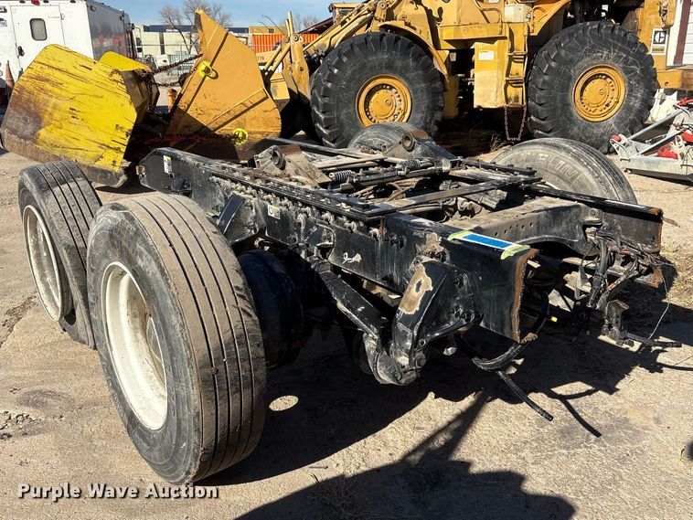 image for item EI5770 Meritor MT40-14X rear axle assembly 