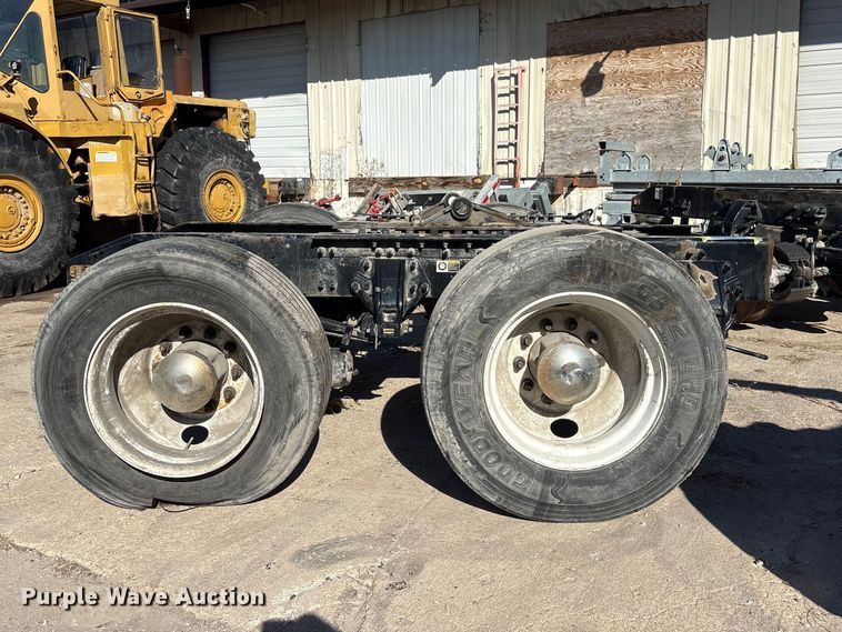 image for item EI5770 Meritor MT40-14X rear axle assembly 