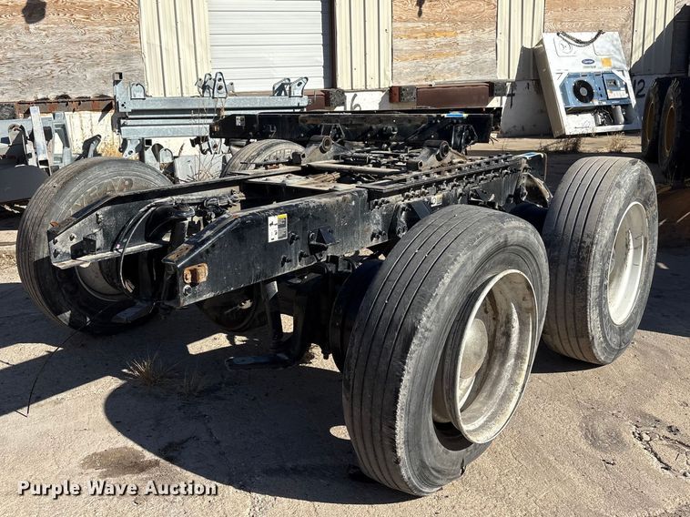 image for item EI5770 Meritor MT40-14X rear axle assembly 