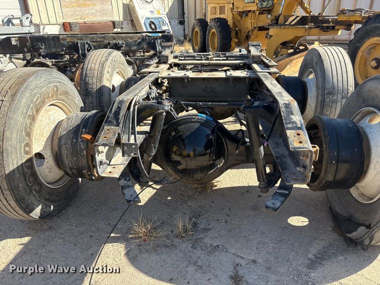 image for item EI5770 Meritor MT40-14X rear axle assembly 