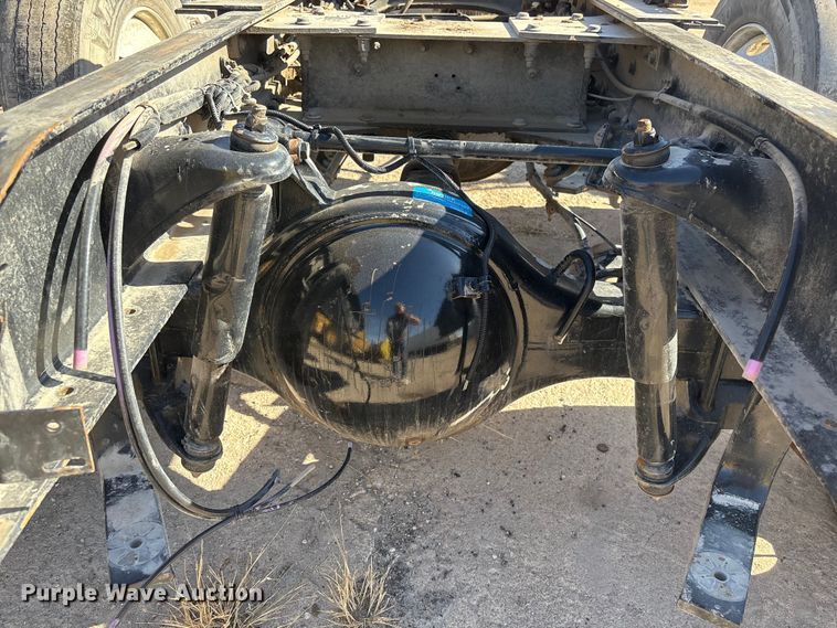 image for item EI5770 Meritor MT40-14X rear axle assembly 