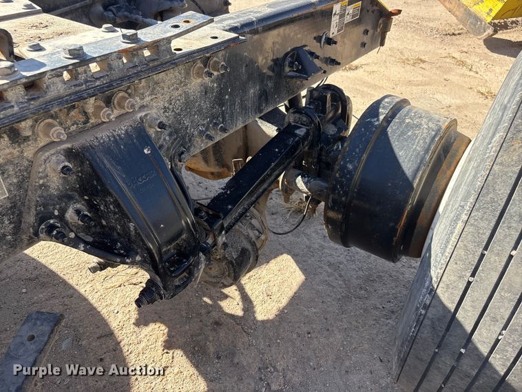 image for item EI5770 Meritor MT40-14X rear axle assembly 