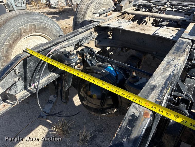 image for item EI5770 Meritor MT40-14X rear axle assembly 