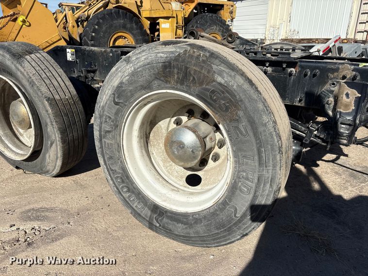 image for item EI5770 Meritor MT40-14X rear axle assembly 