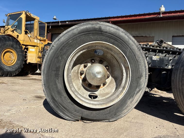 image for item EI5770 Meritor MT40-14X rear axle assembly 