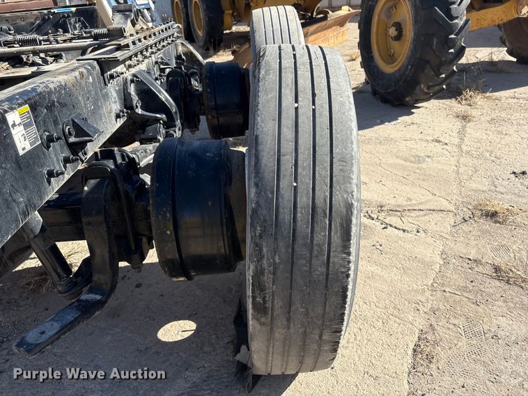 image for item EI5770 Meritor MT40-14X rear axle assembly 