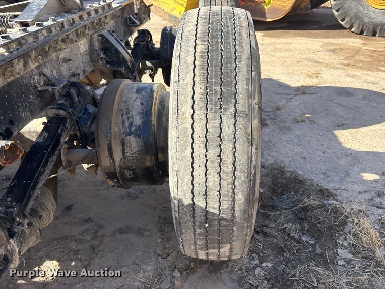 image for item EI5770 Meritor MT40-14X rear axle assembly 