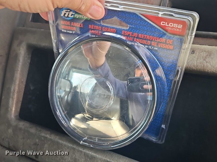 image for item EO7031 2003 Kenworth T300 flatbed truck