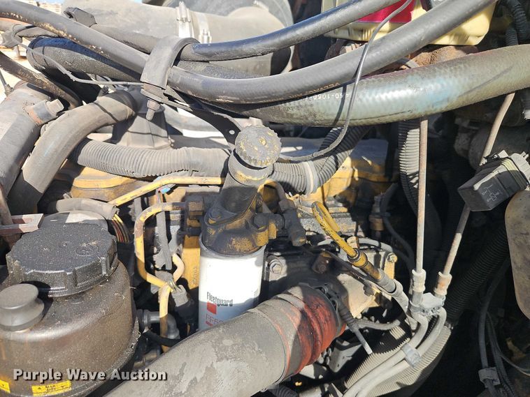 image for item EO7031 2003 Kenworth T300 flatbed truck