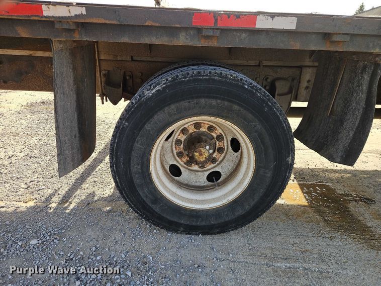 image for item EO7031 2003 Kenworth T300 flatbed truck