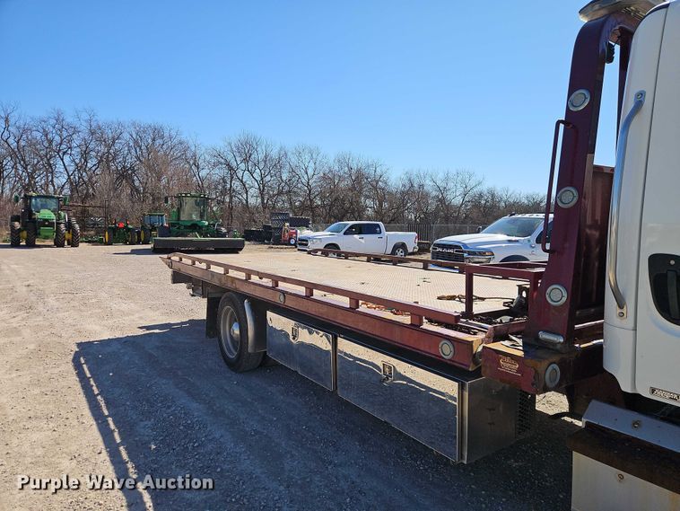 image for item EO7055 2017 Freightliner Business Class M2 rollback truck