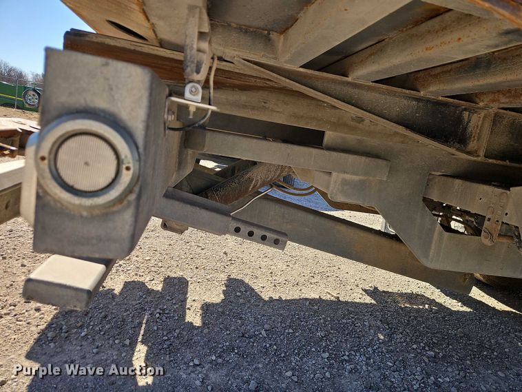 image for item EO7055 2017 Freightliner Business Class M2 rollback truck