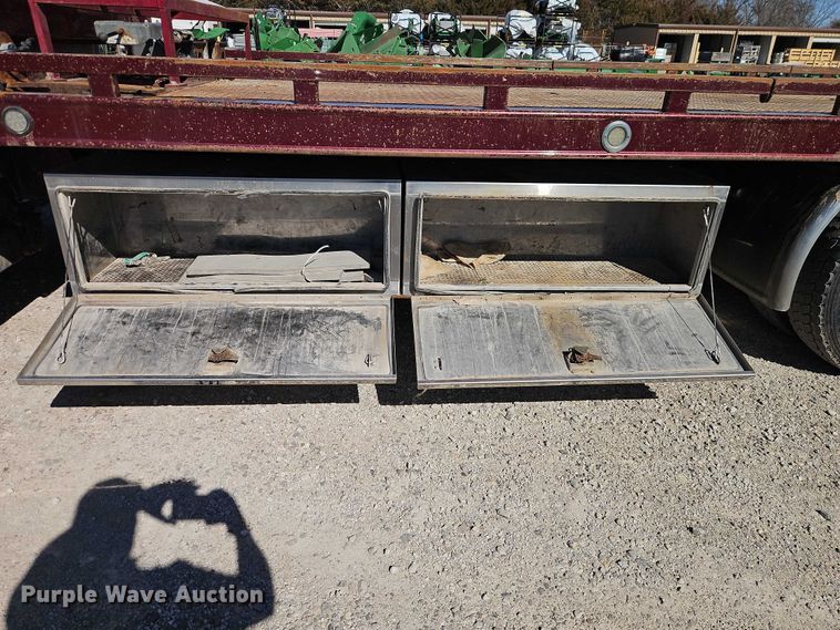 image for item EO7055 2017 Freightliner Business Class M2 rollback truck