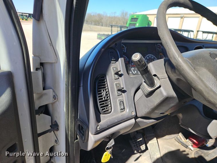 image for item EO7055 2017 Freightliner Business Class M2 rollback truck