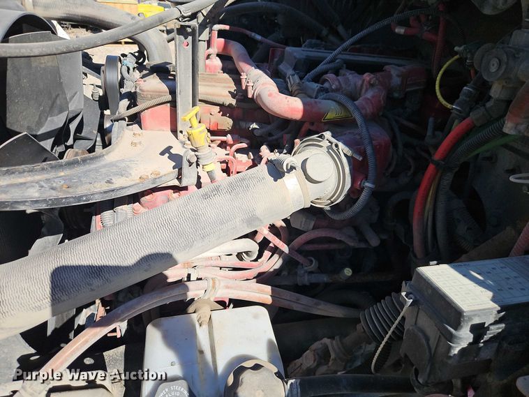 image for item EO7055 2017 Freightliner Business Class M2 rollback truck