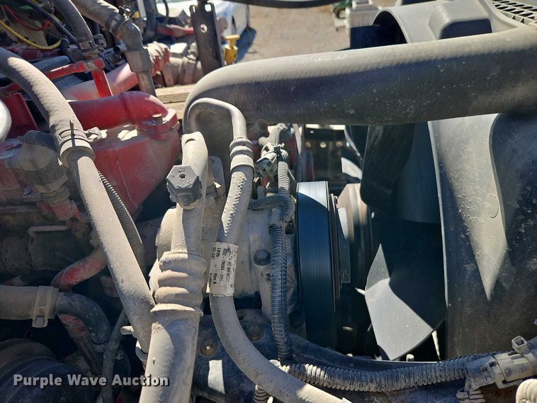 image for item EO7055 2017 Freightliner Business Class M2 rollback truck