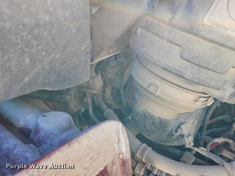 image for item EO7055 2017 Freightliner Business Class M2 rollback truck