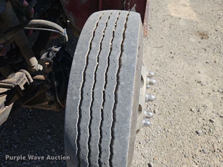 image for item EO7055 2017 Freightliner Business Class M2 rollback truck