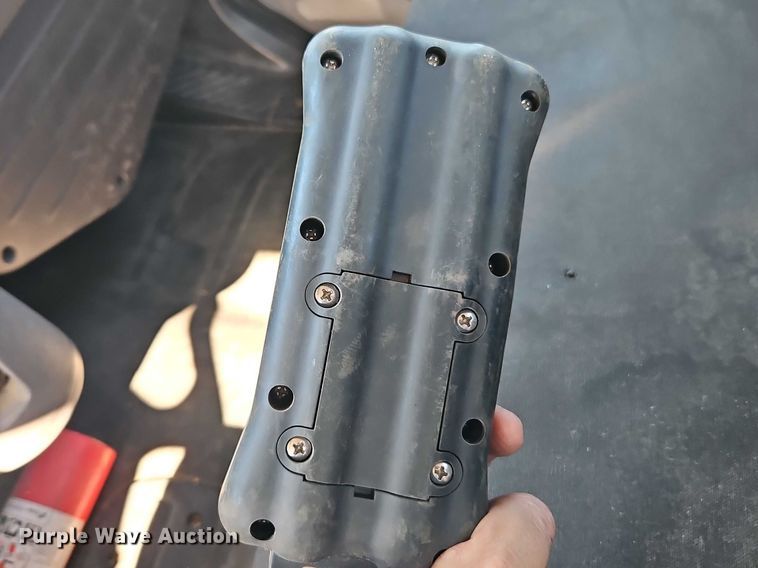 image for item EO7055 2017 Freightliner Business Class M2 rollback truck