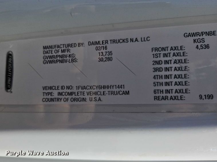 image for item EO7055 2017 Freightliner Business Class M2 rollback truck